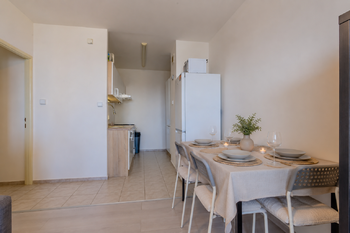 Prodej bytu 2+kk v osobním vlastnictví 43 m², Praha 4 - Háje