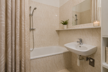 Prodej bytu 2+kk v osobním vlastnictví 43 m², Praha 4 - Háje