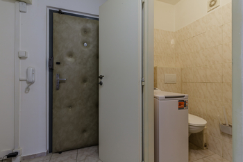 Prodej bytu 2+kk v osobním vlastnictví 43 m², Praha 4 - Háje
