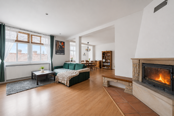 Pronájem bytu 4+1 v osobním vlastnictví 135 m², Hronov