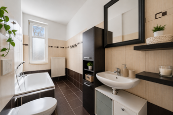 Pronájem bytu 4+1 v osobním vlastnictví 135 m², Hronov