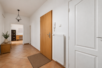 Pronájem bytu 4+1 v osobním vlastnictví 135 m², Hronov