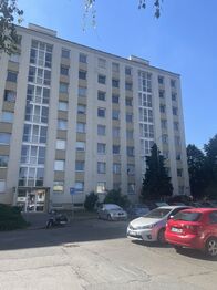 Prodej bytu 2+kk v družstevním vlastnictví 35 m², Praha 8 - Kobylisy
