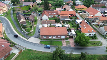 Prodej obchodních prostor, Vykáň