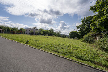Prodej pozemku 1937 m², Zlín