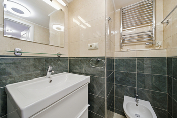 Prodej bytu 2+kk v osobním vlastnictví 49 m², Karlovy Vary