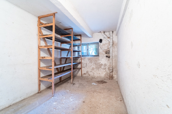 První ze dvou sklepů - Prodej bytu 2+1 v osobním vlastnictví 68 m², Poděbrady