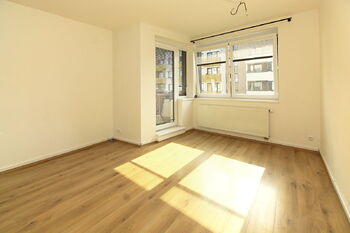 Prodej bytu 2+kk v družstevním vlastnictví 60 m², Praha 10 - Dolní Měcholupy