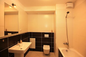 Prodej bytu 2+kk v družstevním vlastnictví 60 m², Praha 10 - Dolní Měcholupy
