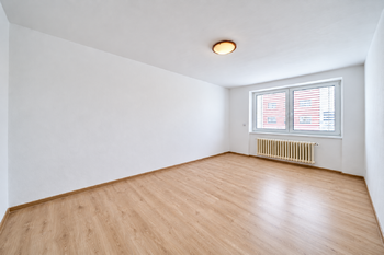 neprůchozí pokoj - Prodej bytu 3+1 v družstevním vlastnictví 82 m², Plzeň