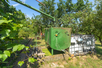 Prodej pozemku 576 m², Most