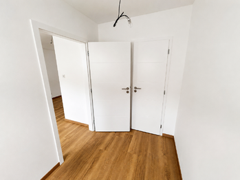 Prodej bytu 4+1 v osobním vlastnictví 82 m², Štěchovice