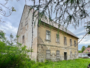 Původní stav domu - Prodej nájemního (činžovního) domu 590 m², Kovářská