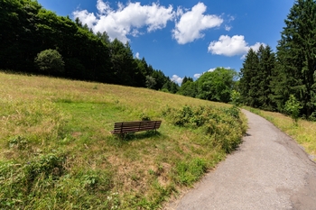 Prodej pozemku 938 m², Klíny