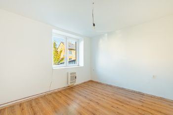ložnice - Prodej bytu 2+kk v osobním vlastnictví 42 m², Jeseník
