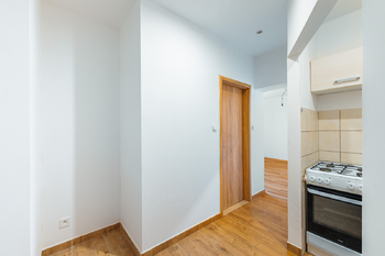 pohled do bytu  - Prodej bytu 2+kk v osobním vlastnictví 42 m², Jeseník