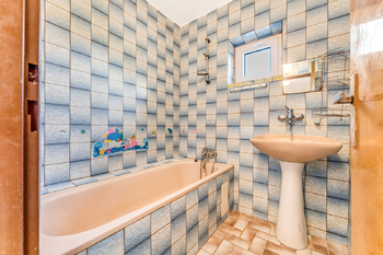 Prodej domu 150 m², Hrochův Týnec
