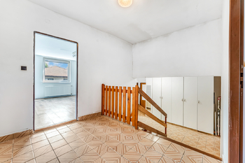 Prodej domu 150 m², Hrochův Týnec