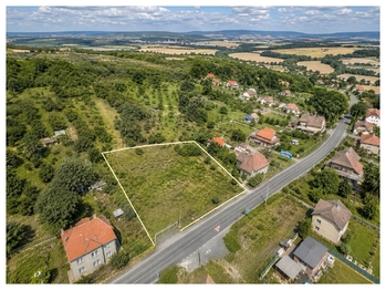 Prodej pozemku 1936 m², Želkovice
