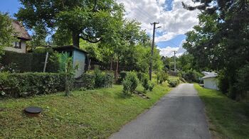 Přístupová cesta k pozemku 668 m2 - Prodej pozemku 668 m², Bohdalice-Pavlovice