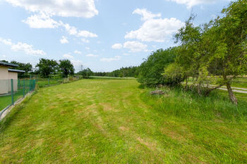 Prodej pozemku 1022 m², Radošovice