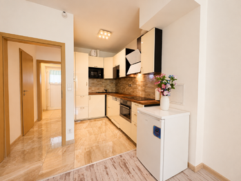 Kuchyňský kout - Prodej domu 86 m², Horoměřice