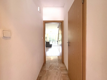 Chodba - Prodej domu 86 m², Horoměřice