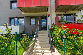 Prodej bytu 2+kk v osobním vlastnictví 47 m², Praha 9 - Hostavice