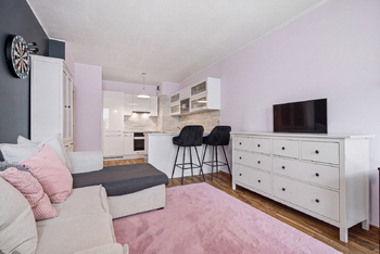 Prodej bytu 2+kk v osobním vlastnictví 47 m², Praha 9 - Hostavice
