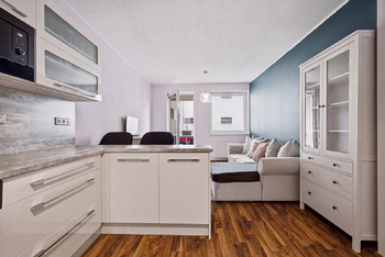 Prodej bytu 2+kk v osobním vlastnictví 47 m², Praha 9 - Hostavice