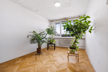 Prodej bytu 4+1 v osobním vlastnictví 86 m², Praha 10 - Strašnice
