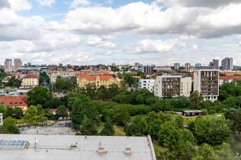 Prodej bytu 4+1 v osobním vlastnictví 86 m², Praha 10 - Strašnice