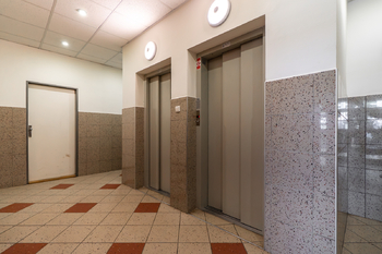 Prodej bytu 4+1 v osobním vlastnictví 86 m², Praha 10 - Strašnice