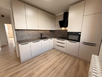 Denisa Myslivcová / 604 191 744 - Prodej bytu 2+1 v osobním vlastnictví 60 m², Ostrava