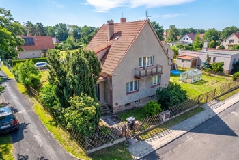Prodej domu 260 m², Vědomice