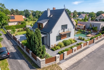 Prodej domu 260 m², Vědomice