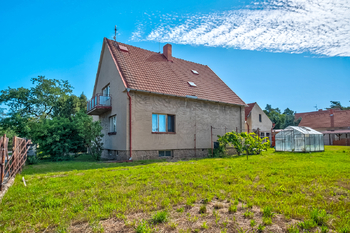 Prodej domu 260 m², Vědomice