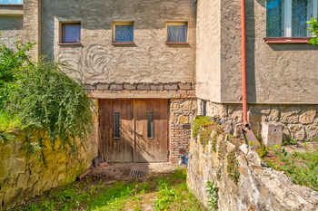 Prodej domu 260 m², Vědomice