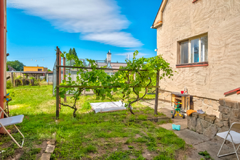 Prodej domu 260 m², Vědomice