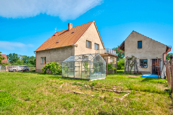 Prodej domu 260 m², Vědomice
