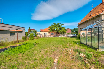 Prodej domu 260 m², Vědomice