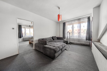 Prodej domu 260 m², Vědomice