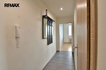 Prodej bytu 3+kk v družstevním vlastnictví 54 m², Hradec Králové