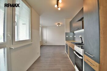 Prodej bytu 3+kk v družstevním vlastnictví 54 m², Hradec Králové