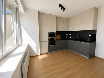 Pronájem bytu 3+kk v osobním vlastnictví 71 m², Kladno