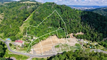 Prodej pozemku 26289 m², Dobkovice