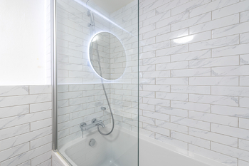 Prodej bytu 2+kk v osobním vlastnictví 59 m², Praha 8 - Karlín