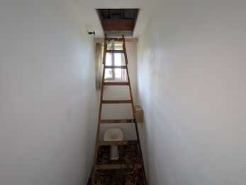 WC s výlezem na půdu - Prodej domu 150 m², Frýdlant nad Ostravicí