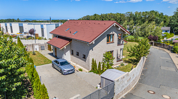 Prodej domu 226 m², Popovičky