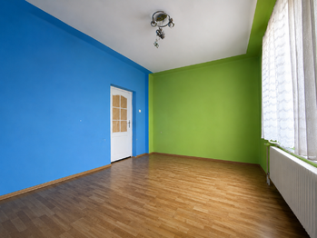 Dětský pokoj - Prodej bytu 3+1 v osobním vlastnictví 74 m², Milovice